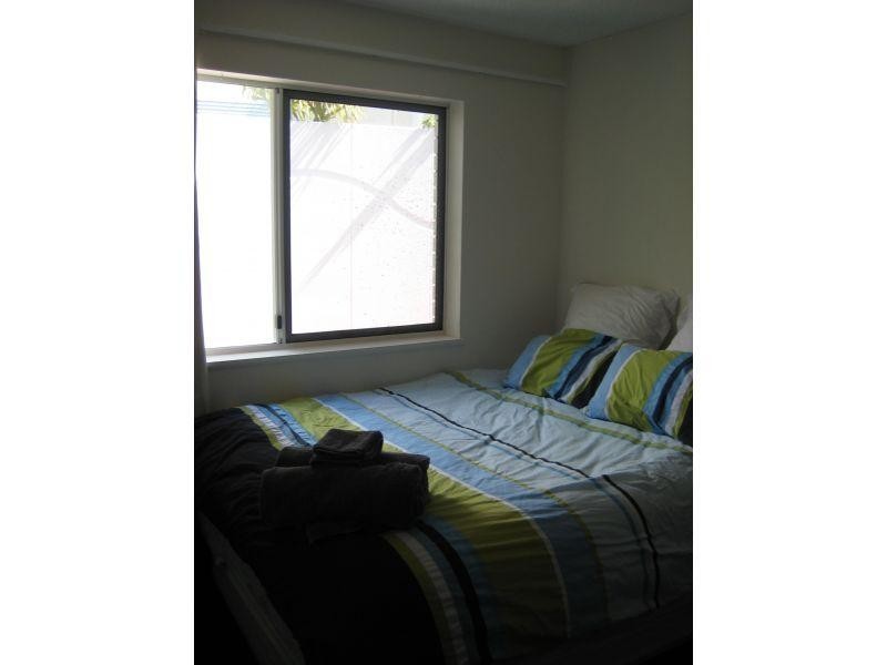 5/2 Duporth Avenue, Maroochydore QLD 4558