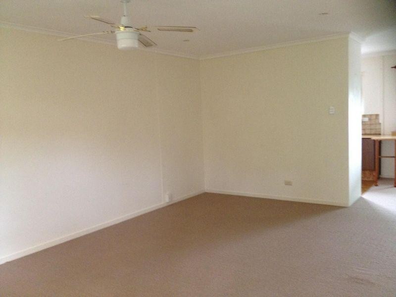 16 Blaxland Street, Capalaba QLD 4157