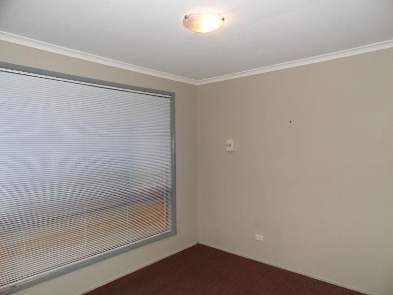 8 Sandpiper Street, Wellington Point QLD 4160