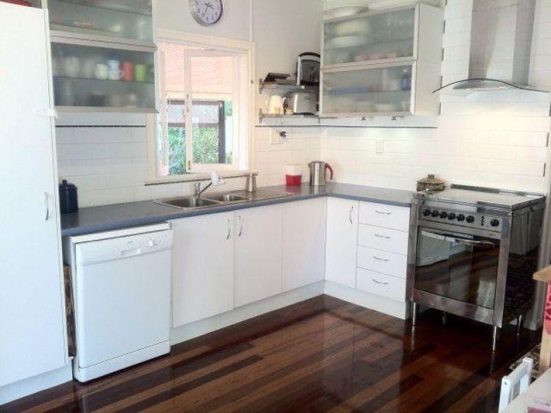 3 Pansy Street, Wynnum QLD 4178