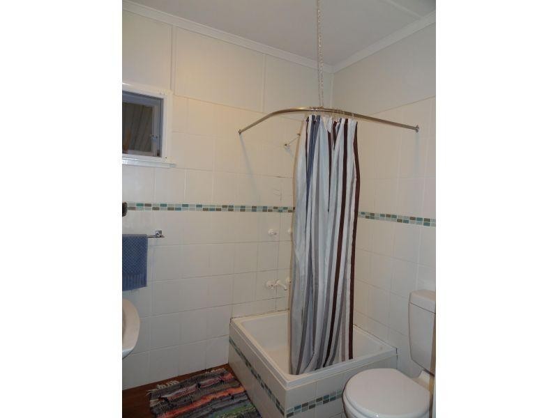 3 Pansy Street, Wynnum QLD 4178