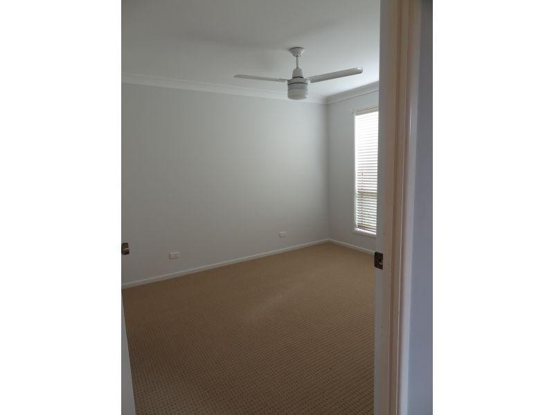 23 Fuchsia Close, Birkdale QLD 4159