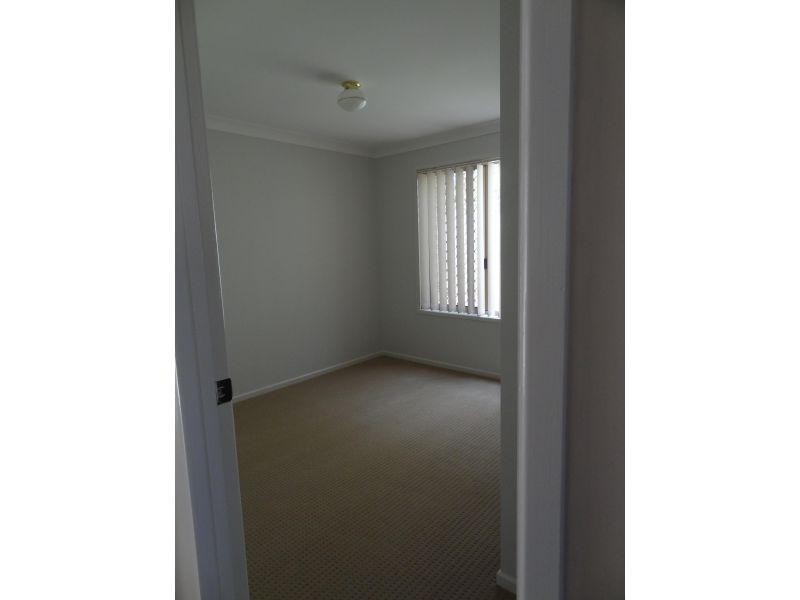 23 Fuchsia Close, Birkdale QLD 4159