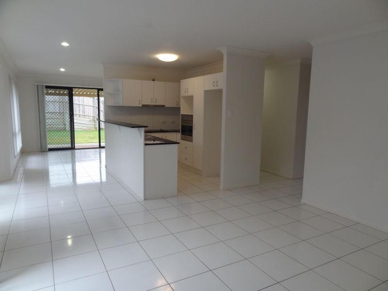 9 Madeline Place, Ormeau QLD 4208