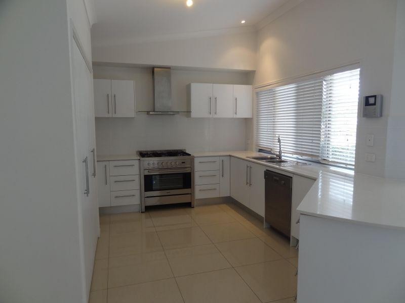 10 John Street, Thorneside QLD 4158