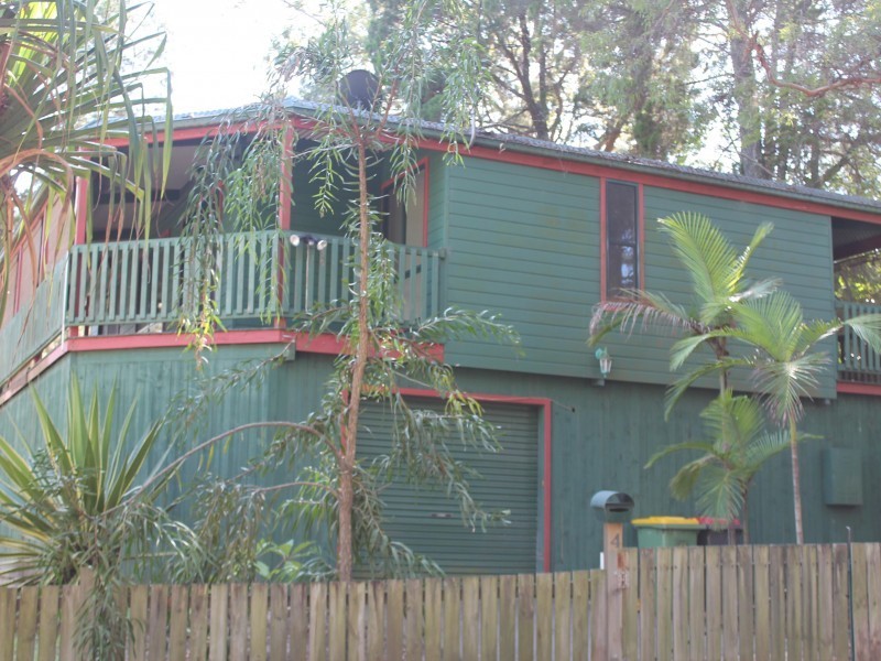 4 Pandanus Street, Coochiemudlo Island QLD 4184