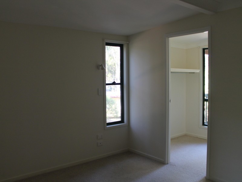 4 Pandanus Street, Coochiemudlo Island QLD 4184