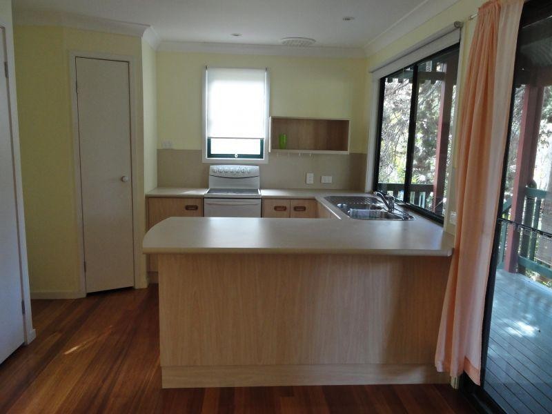 4 Pandanus Street, Coochiemudlo Island QLD 4184