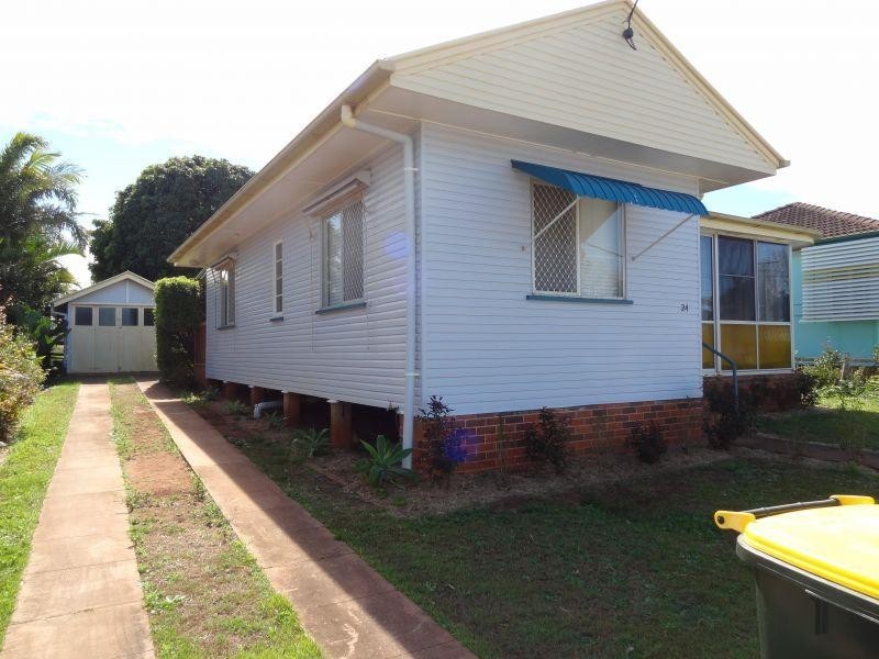 24 Baldwin Street, Redcliffe QLD 4020