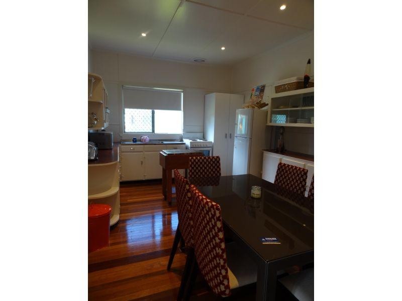 24 Baldwin Street, Redcliffe QLD 4020