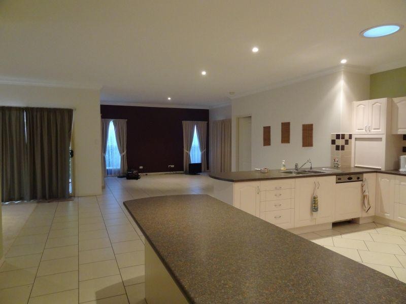 22 Mallan Terrace, Birkdale QLD 4159