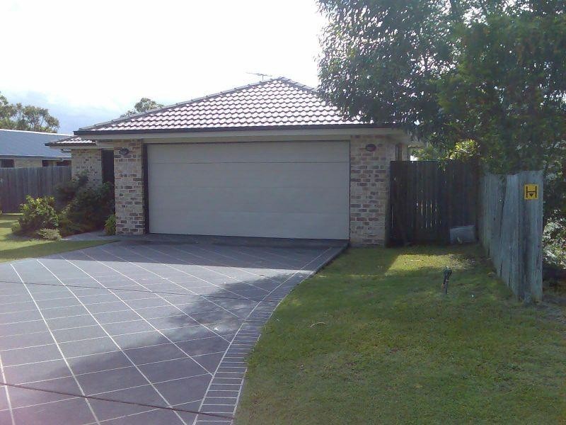 1 Spike Street, Redland Bay QLD 4165
