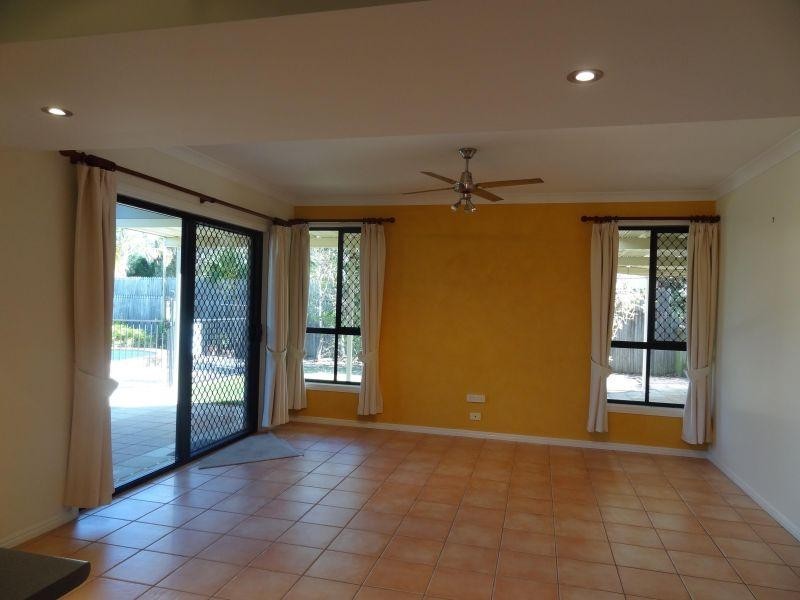 22 Beachside Court, Victoria Point QLD 4165