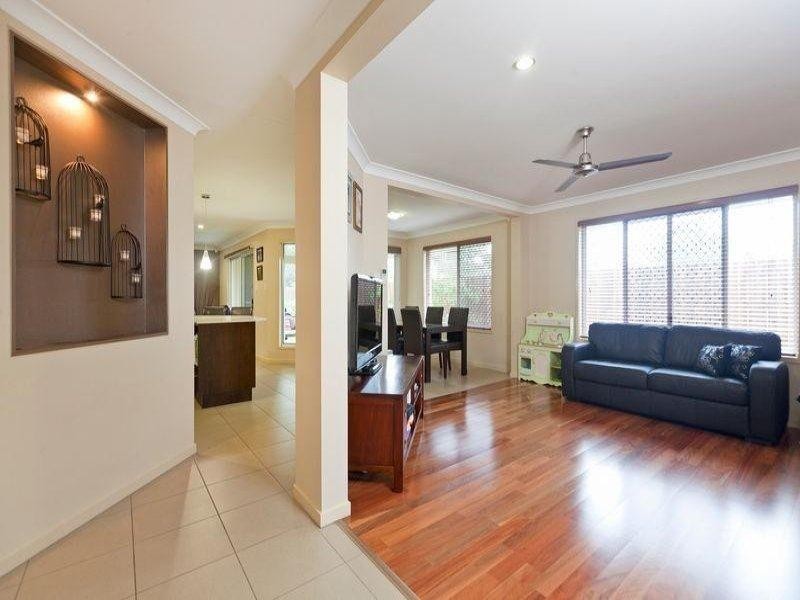 14 Higgs Street, Wynnum West QLD 4178