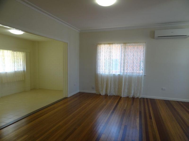 79 Steven Street, Redcliffe QLD 4020