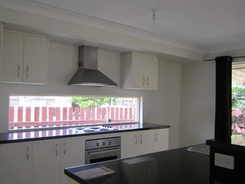 163 Cane Street, Redland Bay QLD 4165