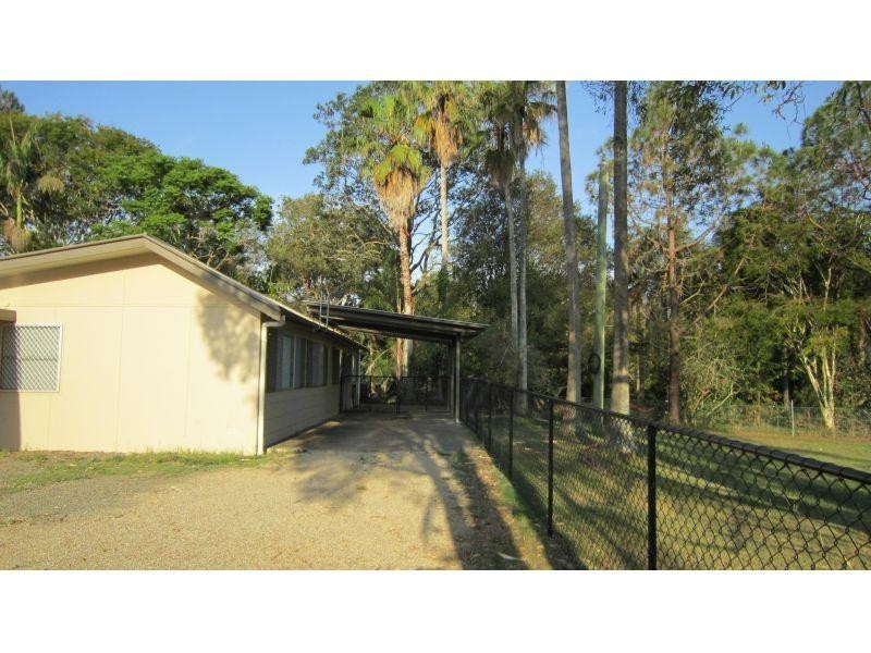 44 Double Jump Road, Redland Bay QLD 4165