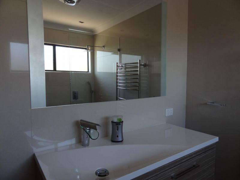 2 Fleet Street, Birkdale QLD 4159