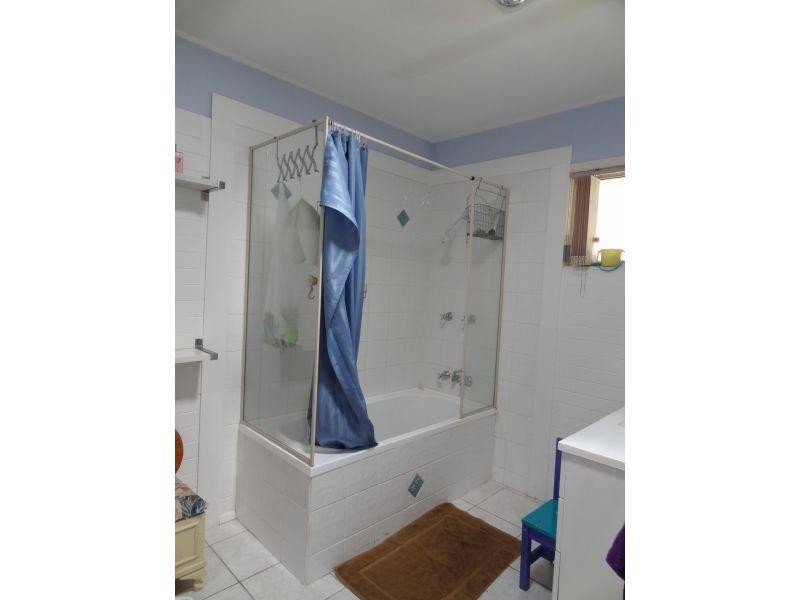 96 Mt Cotton Road, Capalaba QLD 4157