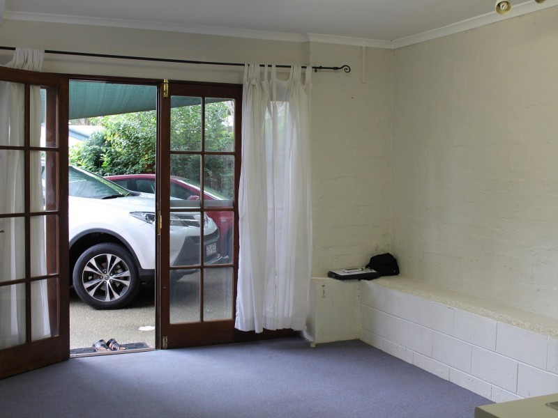 25 Alamine Street, Holland Park QLD 4121