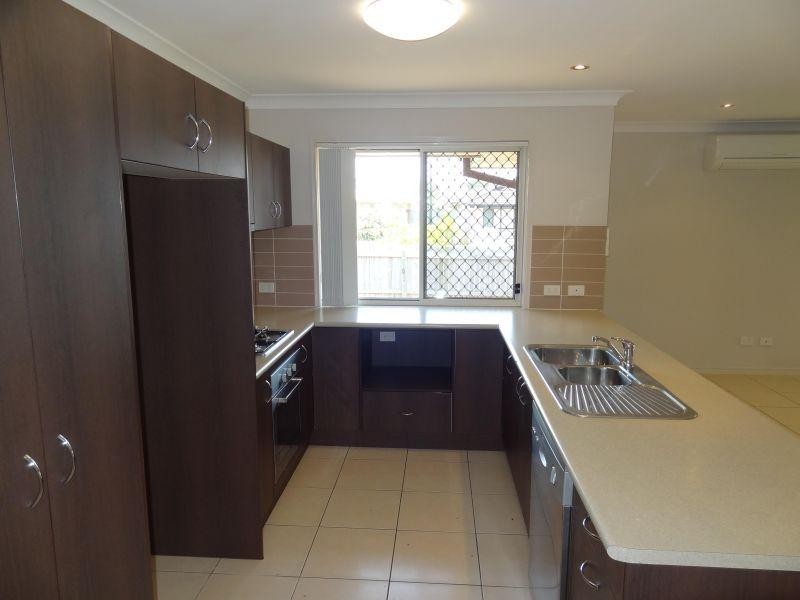 9 Grassdale Cr, Morayfield QLD 4506