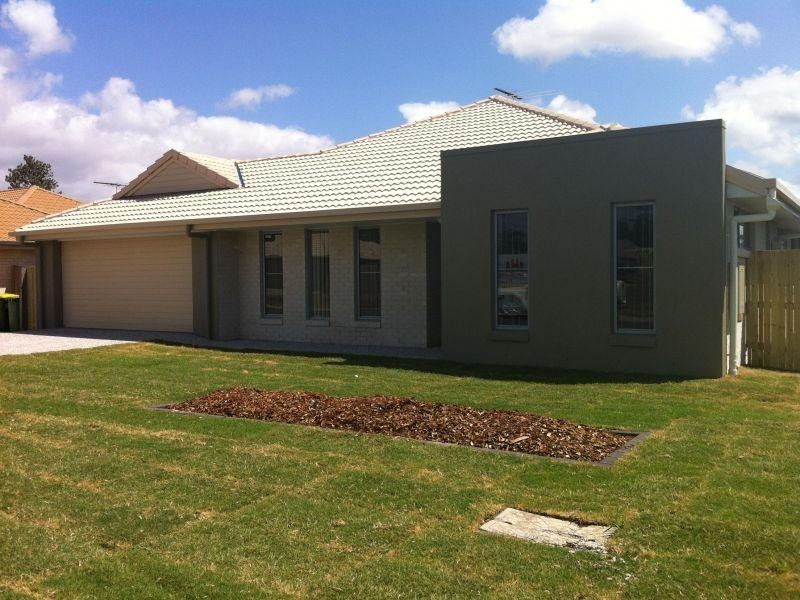 8 Gizelle Street, Caboolture QLD 4510
