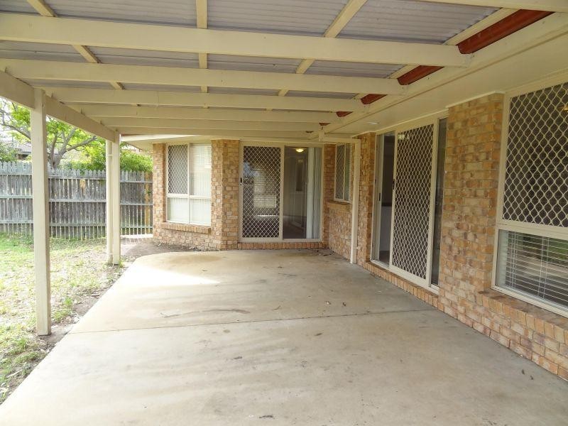 1 Spring Close, Calamvale QLD 4116