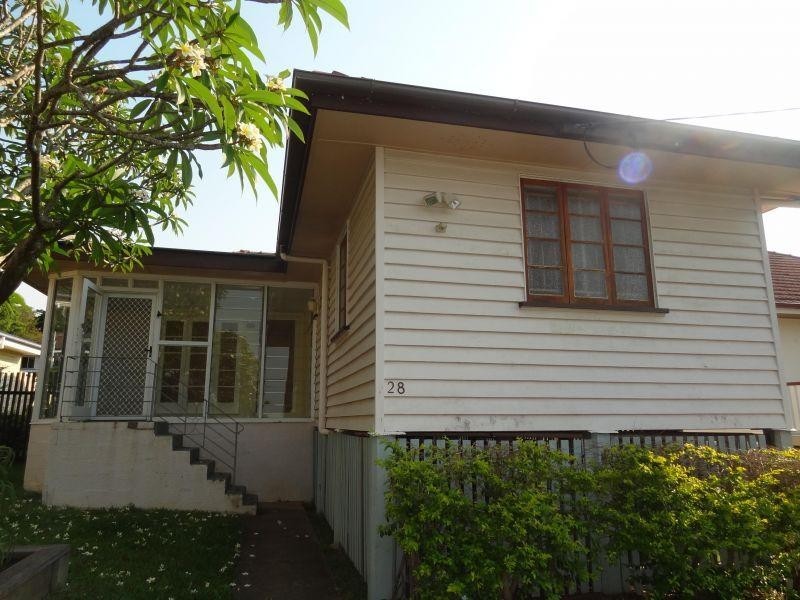 28 Cressey Street, Wavell Heights QLD 4012