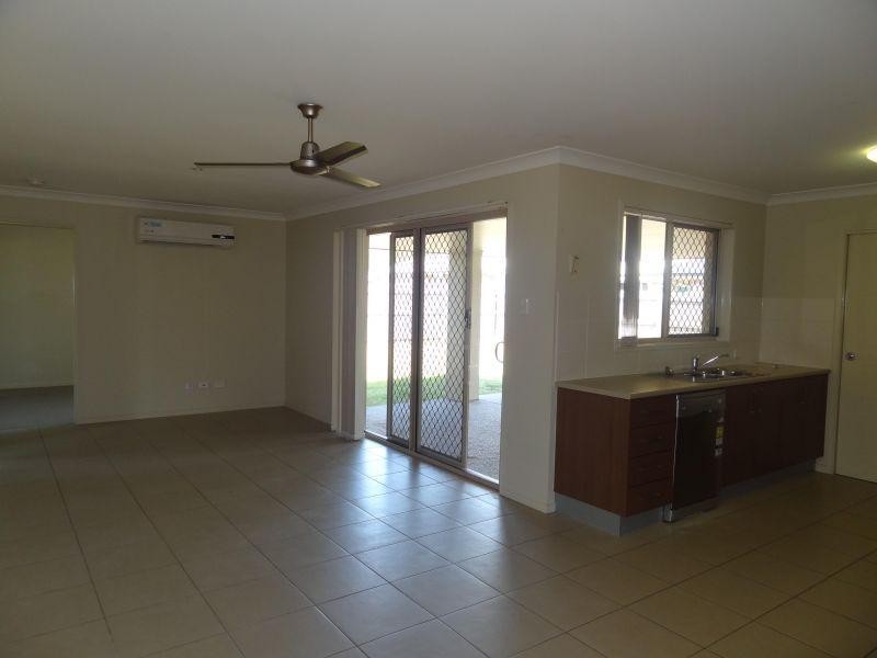 61 Sandstone Boulevard, Ningi QLD 4511