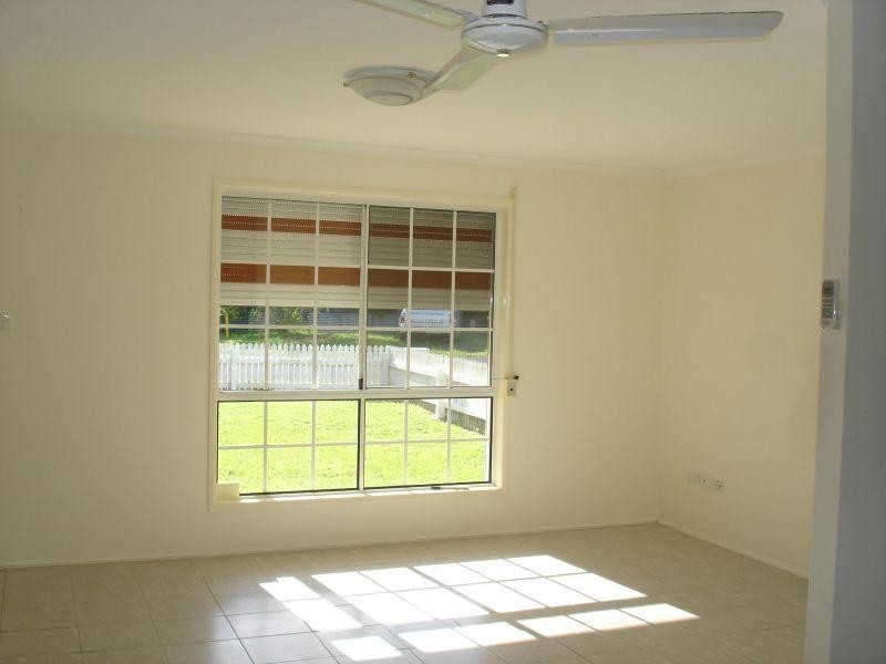 22 Penrose Avenue, Redland Bay QLD 4165