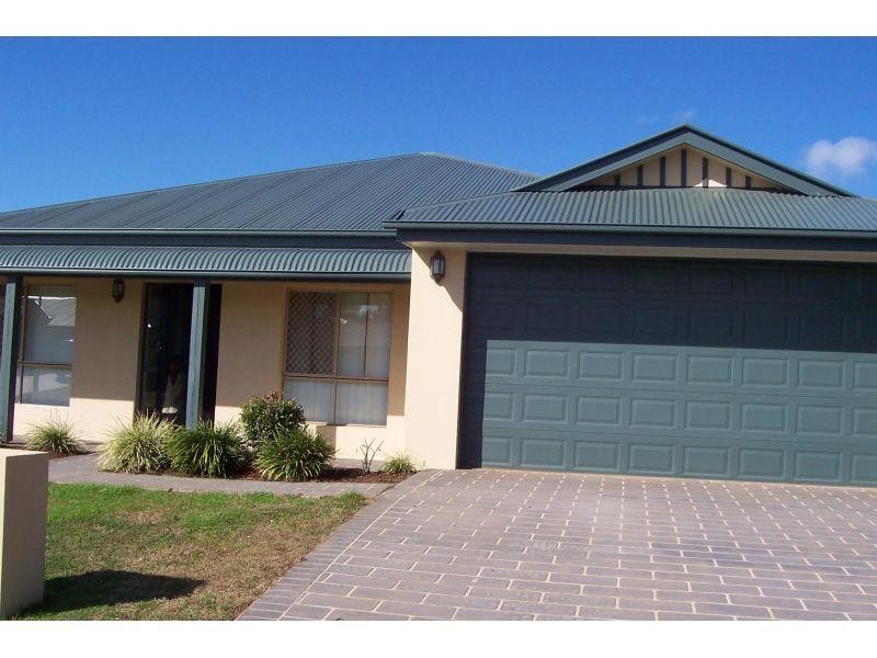 64 Sunningdale Drive, Redland Bay QLD 4165