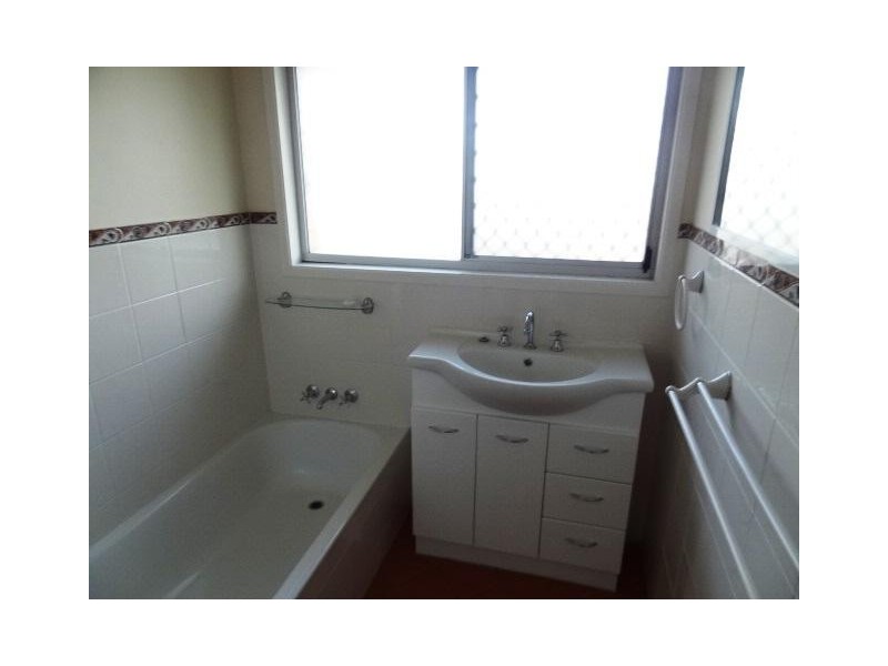 16 Bee Street, Ormiston QLD 4160