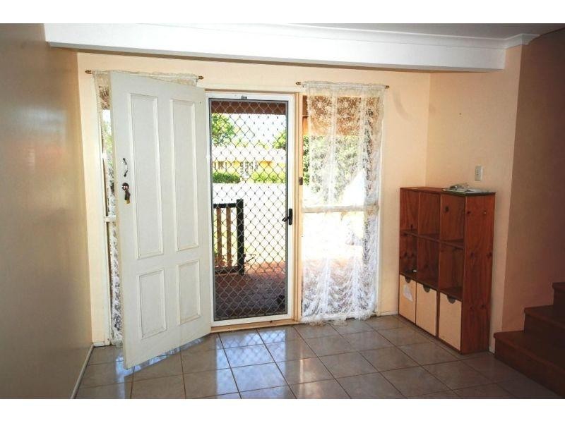 16 Bee Street, Ormiston QLD 4160