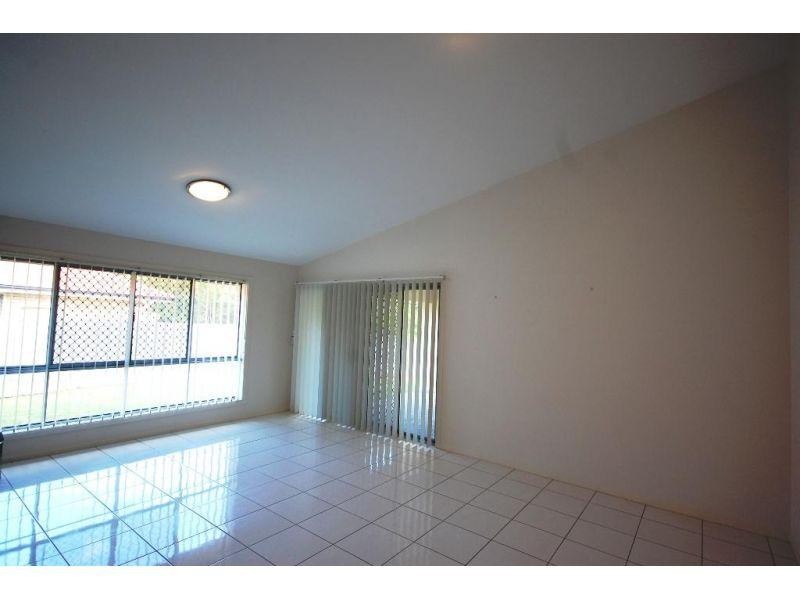 72 Ebony Crescent, Redland Bay QLD 4165