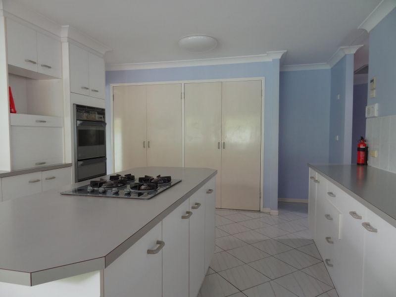 94 Dorsal Drive, Birkdale QLD 4159