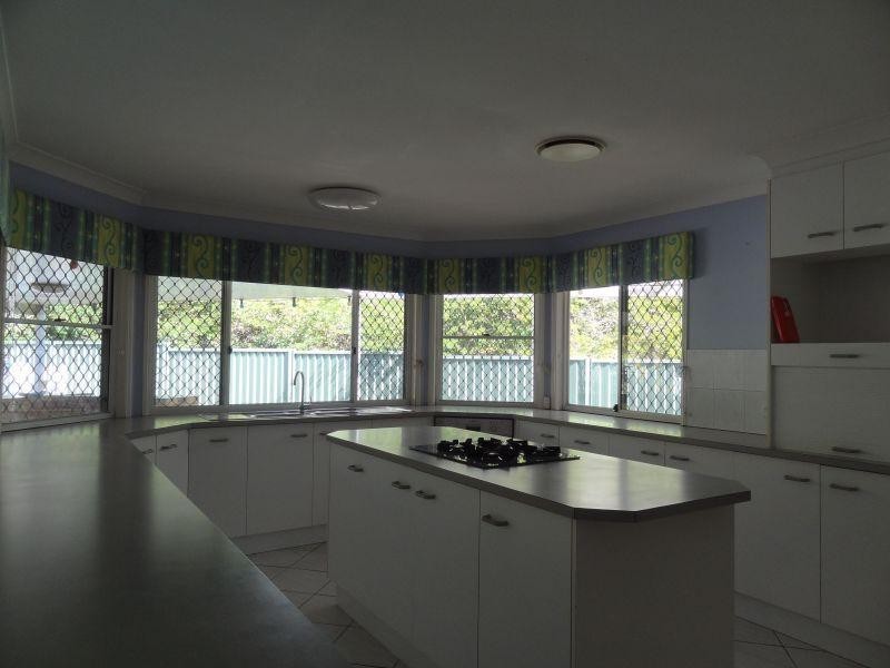 94 Dorsal Drive, Birkdale QLD 4159