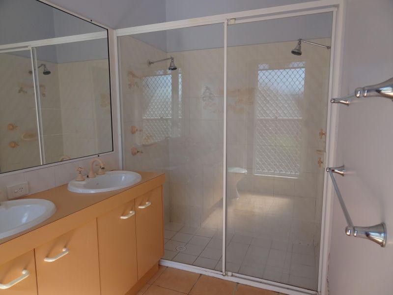 94 Dorsal Drive, Birkdale QLD 4159