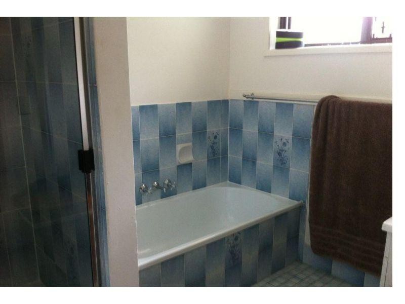 14 Trafalgar Drive, Morayfield QLD 4506