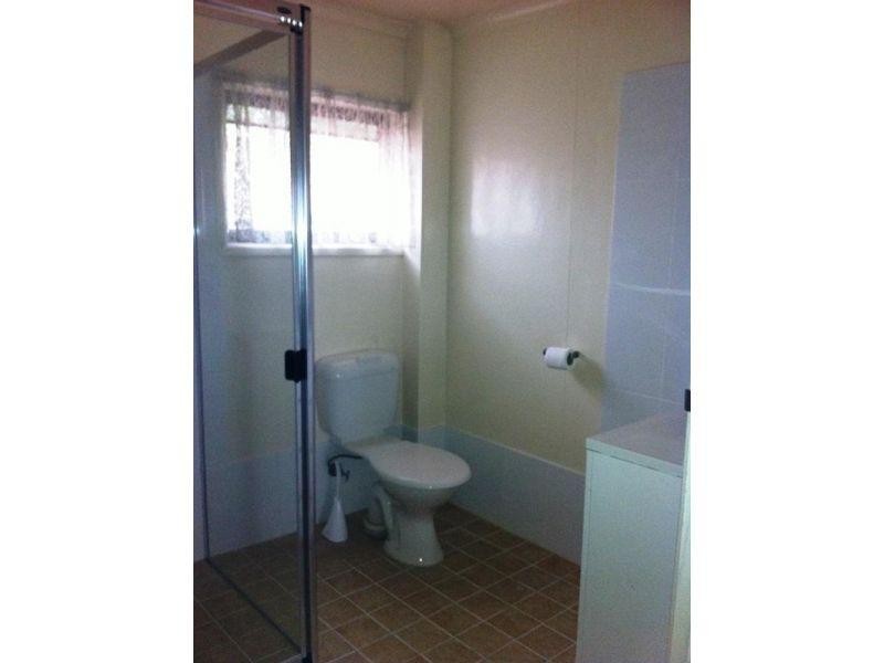 1/10 Roseglen Street, Greenslopes QLD 4120