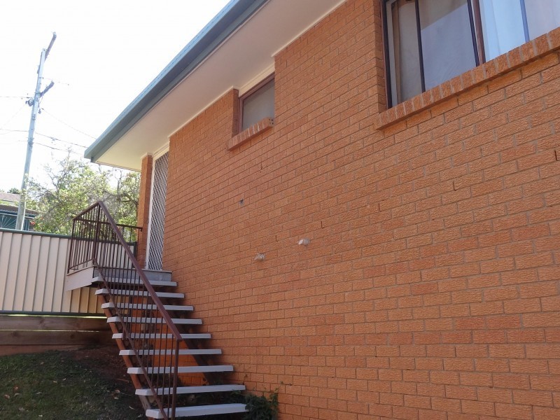 1/10 Roseglen Street, Greenslopes QLD 4120