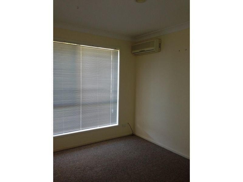 136 Mildura Drive, Helensvale QLD 4212