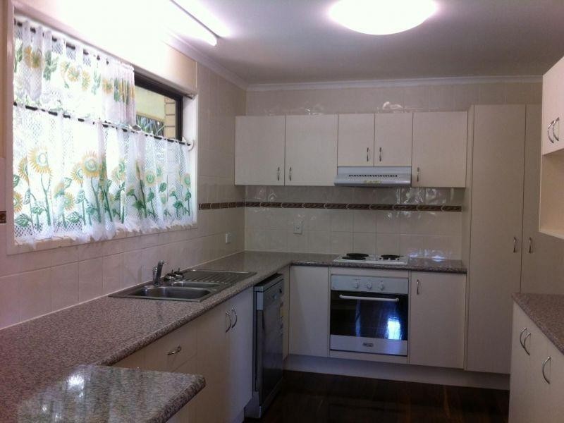 51 Fullerton Street, Birkdale QLD 4159