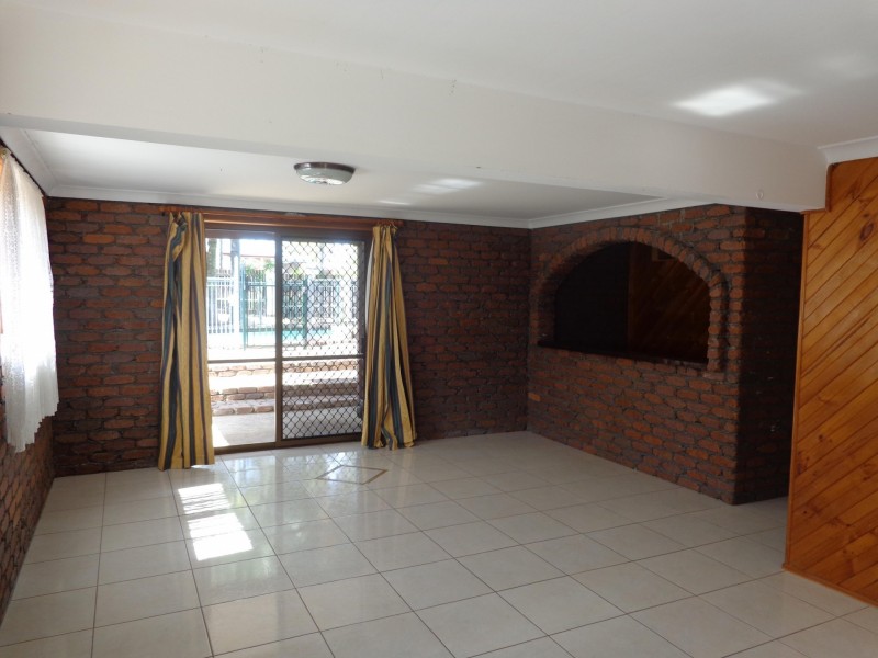 51 Fullerton Street, Birkdale QLD 4159