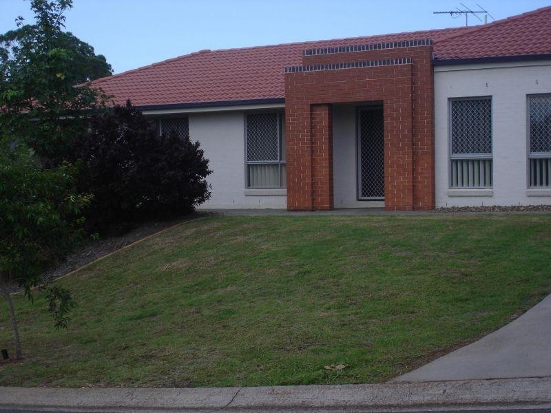 2 Whitsunday Place, Redland Bay QLD 4165