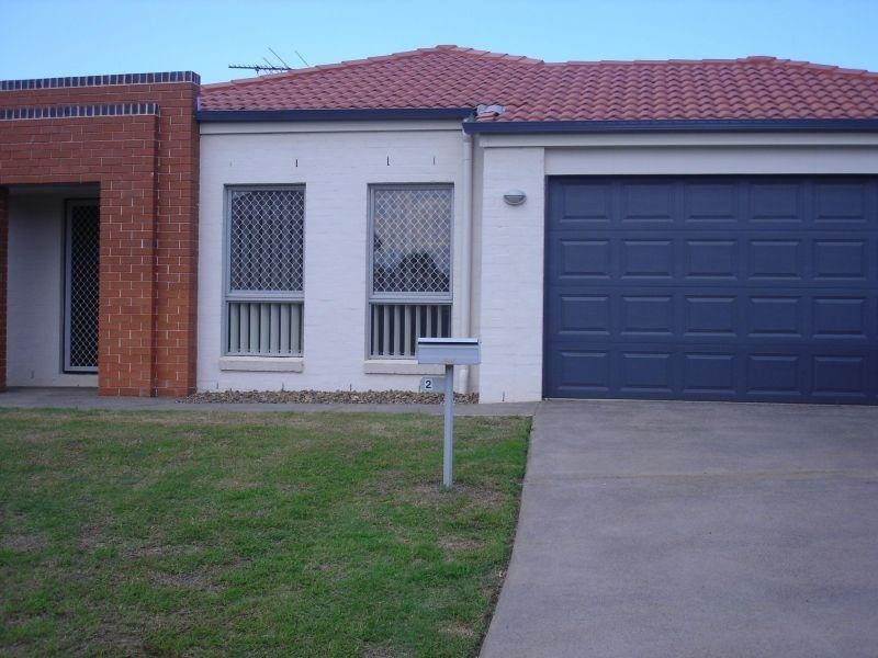 2 Whitsunday Place, Redland Bay QLD 4165