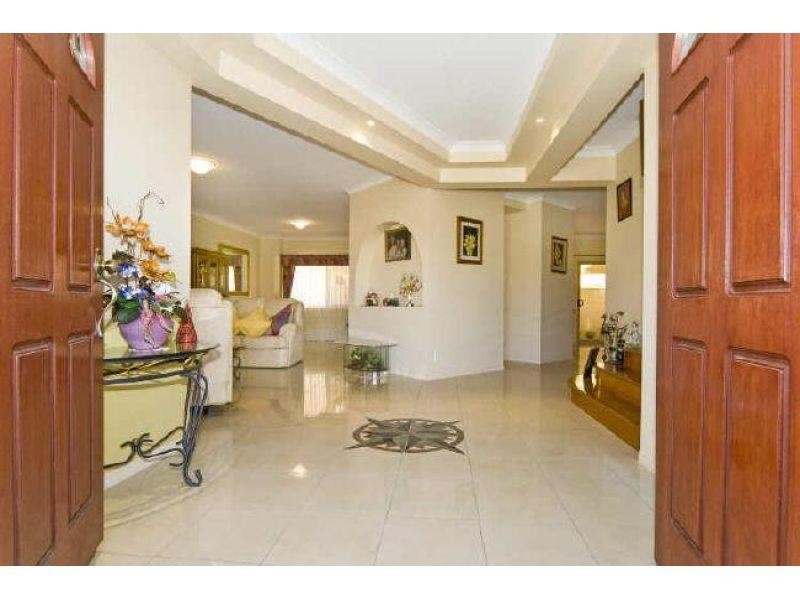 5 Mallan Terrace, Birkdale QLD 4159