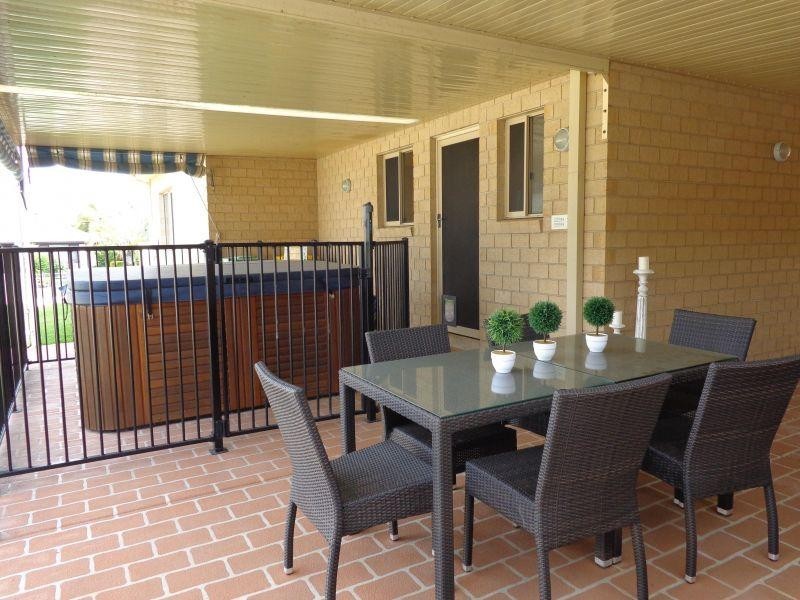 5 Mallan Terrace, Birkdale QLD 4159