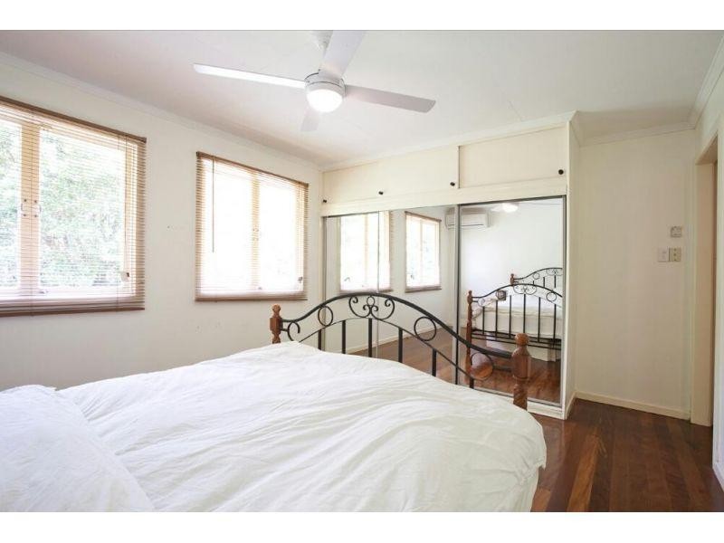 279 Mt Cotton Road, Capalaba QLD 4157