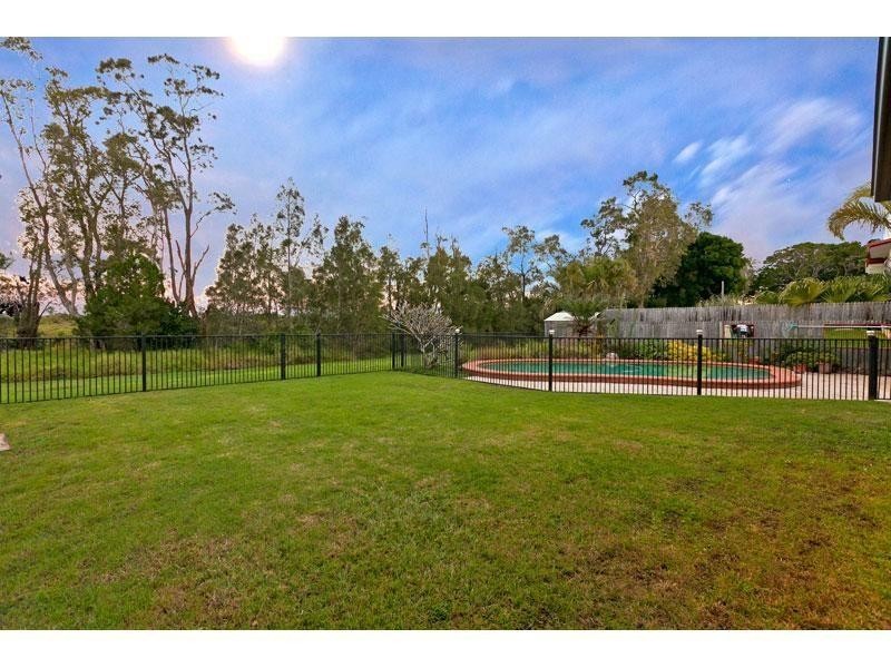 22 Beachside Court, Victoria Point QLD 4165