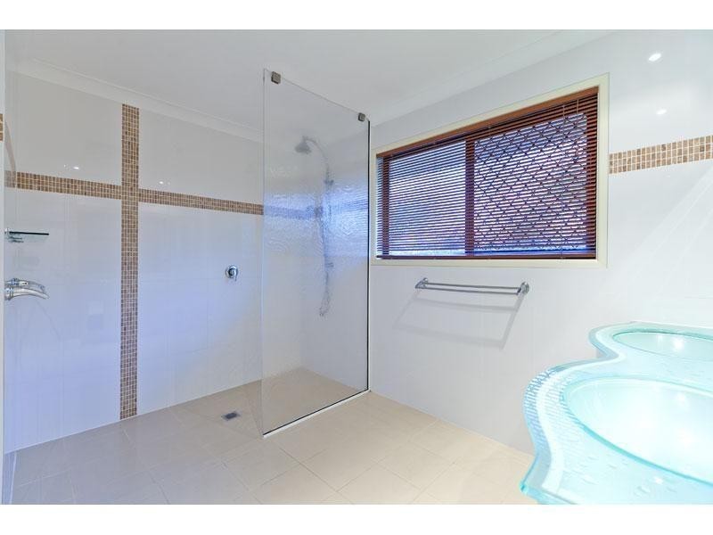 22 Beachside Court, Victoria Point QLD 4165